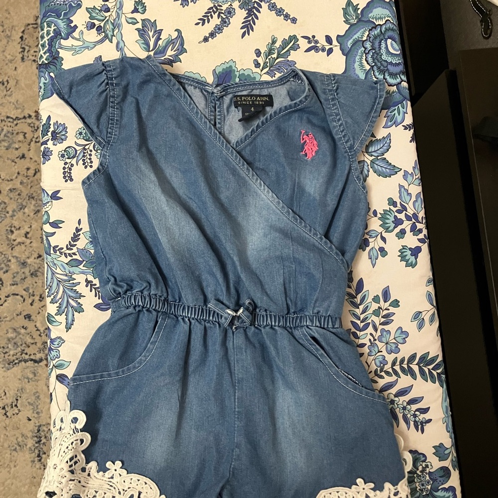 NWOT Kids Girls U.S. Polo Assn. Blue Denim Romper with Pink Embroidery Sz 4